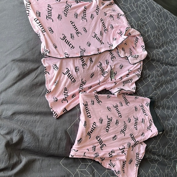 Juicy Couture Women's 2 Piece Logo Print Pajama Sleepwear pants Set M - Picture 10 of 10